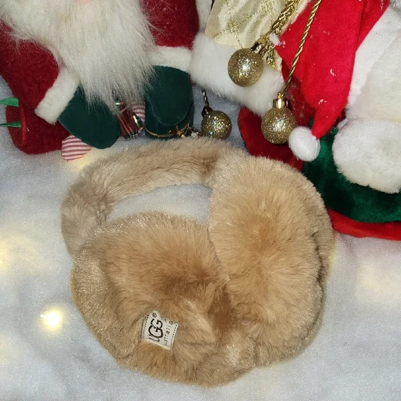 UGG Plush  Earmuffs - Picture 4 of 4